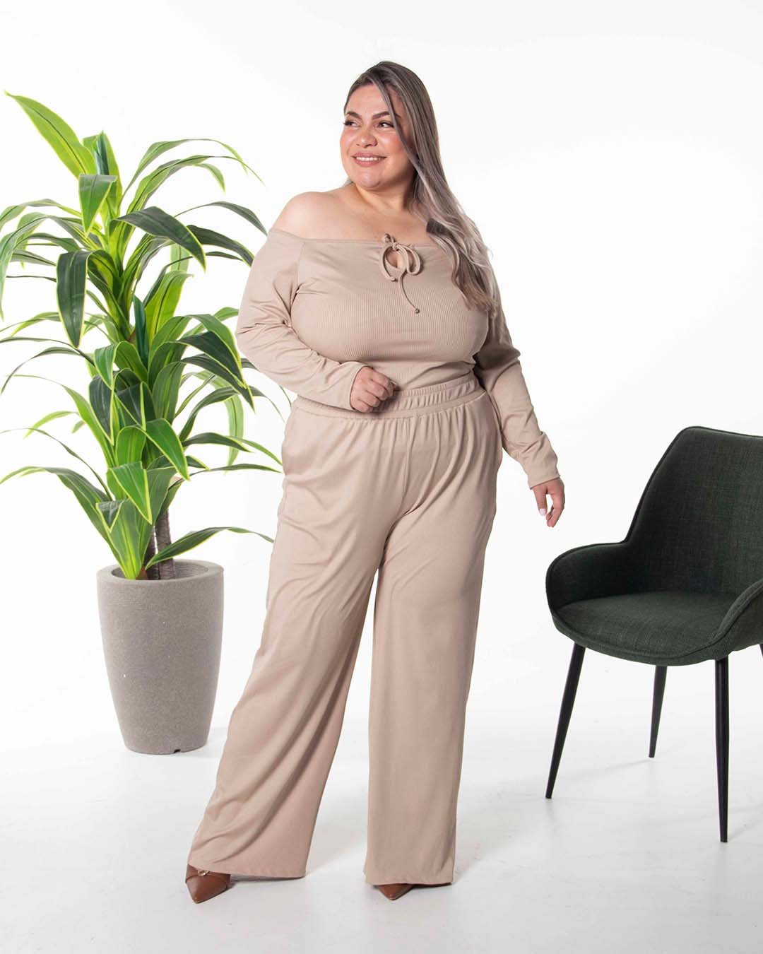 CJ 208 CHELSEA – Conjunto en Rib Off Shoulder - Image 3