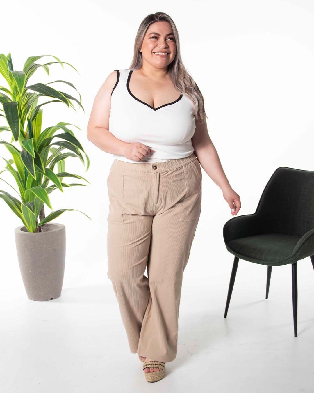 Pantalón Pana Spandex PL 103 Karina para Mujer - Image 4